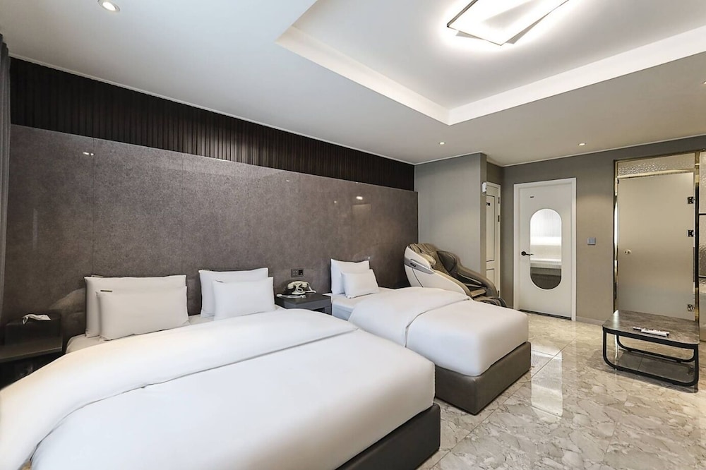 brown dot hotel chungju city hall