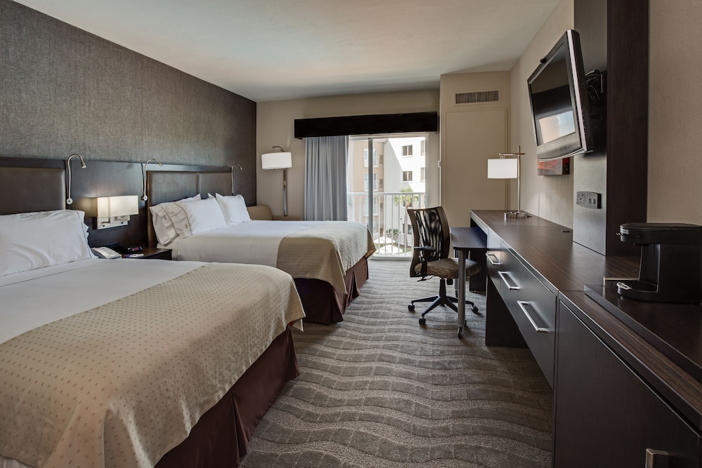 holiday inn express hotel naples downtown 5th avenue