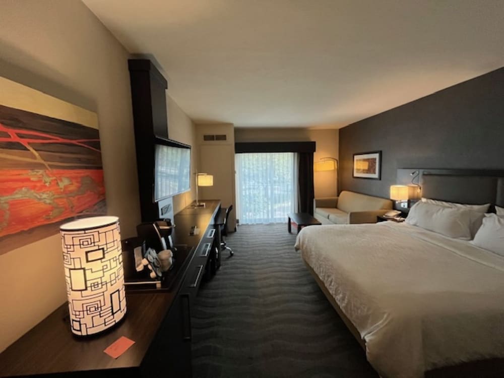holiday inn express hotel naples downtown 5th avenue