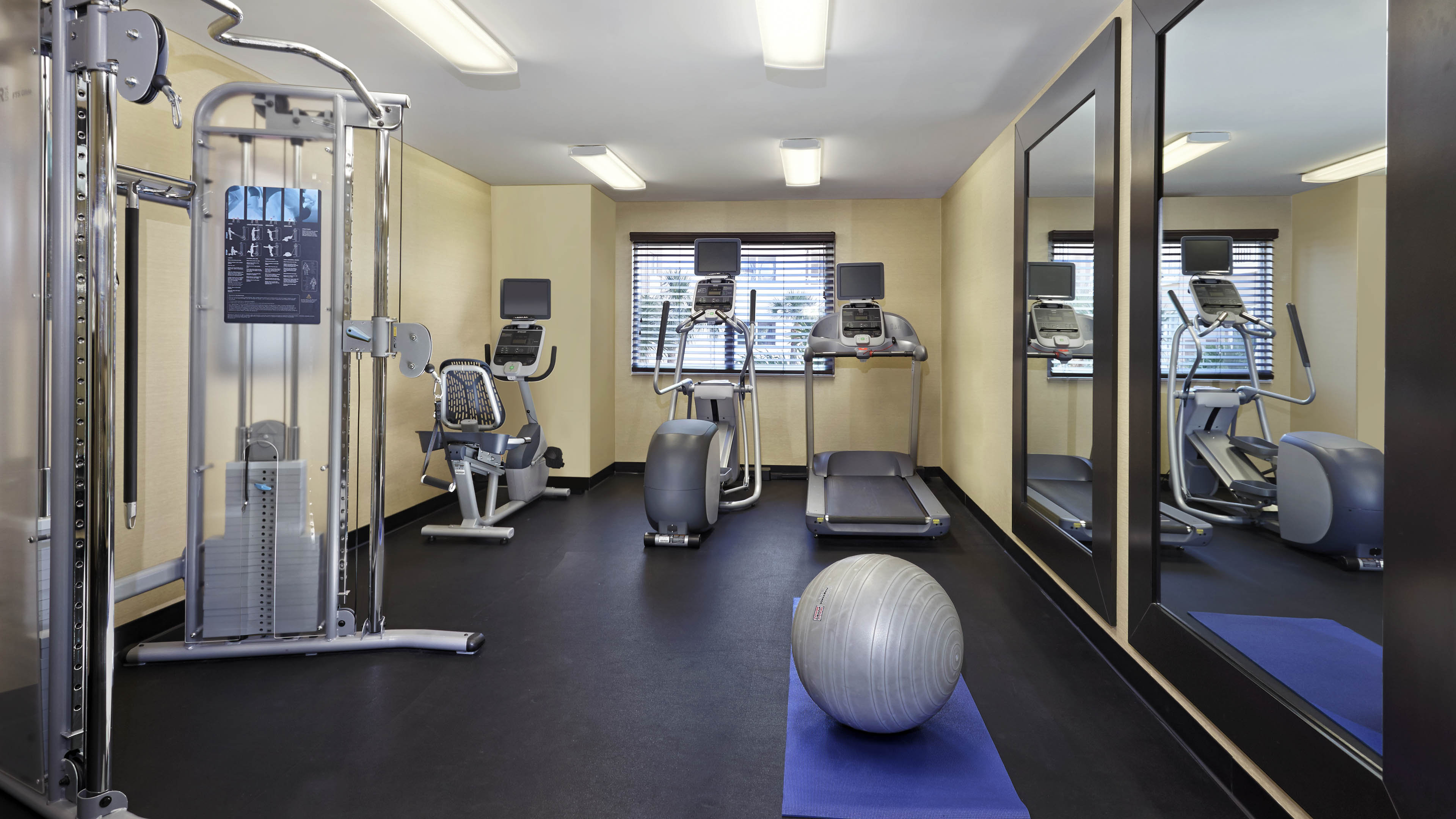 holiday inn express hotel naples downtown 5th avenue