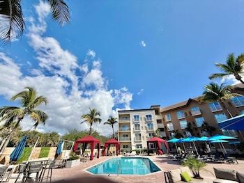 Holiday Inn Express Hotel Naples Downtown - 5Th Avenue,Collier County>>Collier,3 star