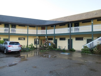 gualala country inn
