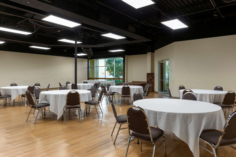 quality inn and suites greensboro high point