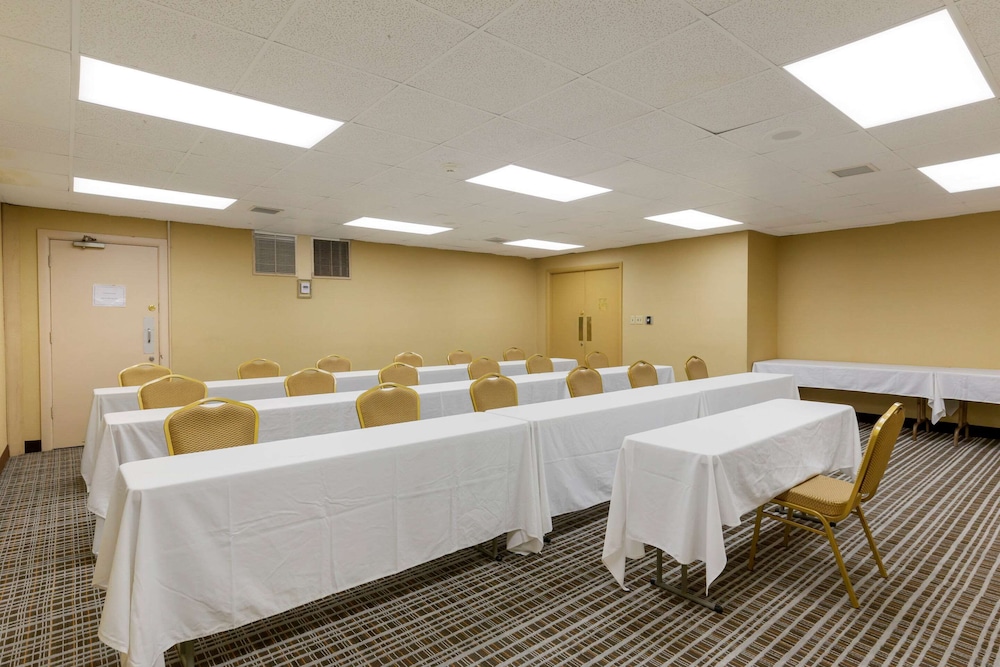 quality inn and suites greensboro high point