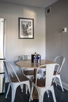 french quarter suites hotel