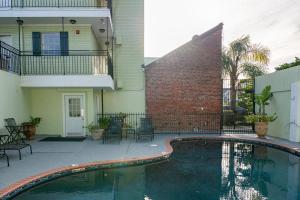 french quarter suites hotel