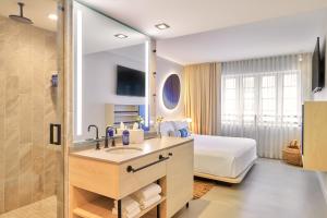 hotel greystone adults only