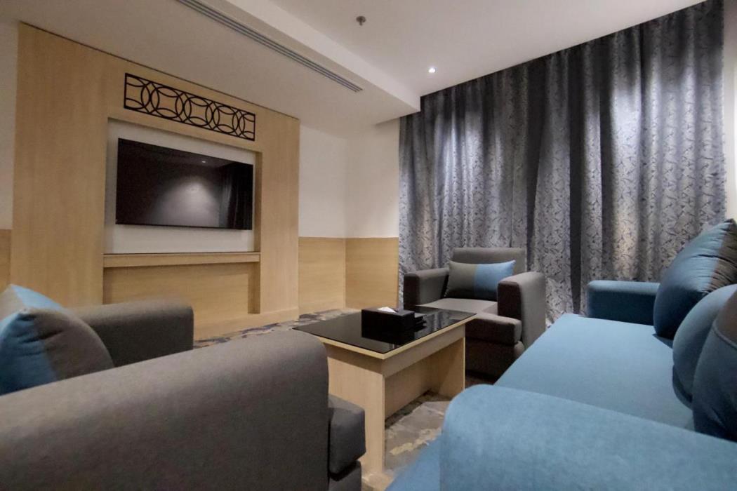 mora hotel al khobar