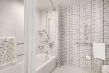 embassy suites by hilton atlanta perimeter center