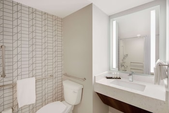 embassy suites by hilton atlanta perimeter center