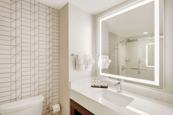 embassy suites by hilton atlanta perimeter center