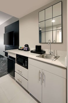 embassy suites by hilton atlanta perimeter center