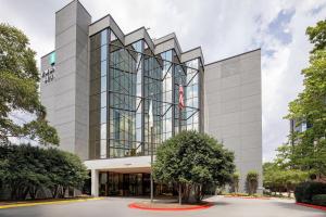 embassy suites by hilton atlanta perimeter center