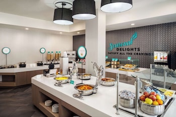 embassy suites by hilton atlanta perimeter center