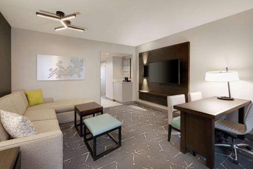 embassy suites by hilton atlanta perimeter center