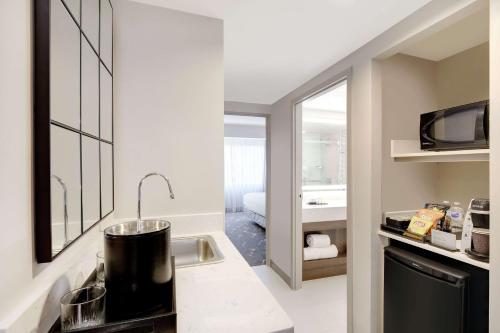 embassy suites by hilton atlanta perimeter center
