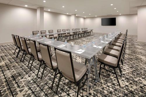 embassy suites by hilton atlanta perimeter center