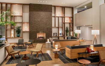 doubletree by hilton atlanta windy hill ballpark