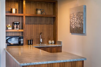 doubletree by hilton atlanta windy hill ballpark