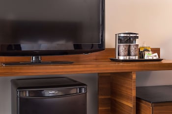 doubletree by hilton atlanta windy hill ballpark