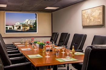 doubletree by hilton atlanta windy hill ballpark