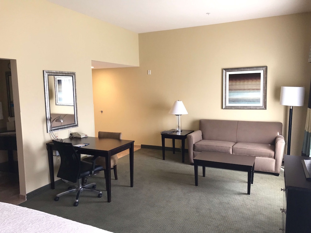 hampton inn and suites austin lakeway