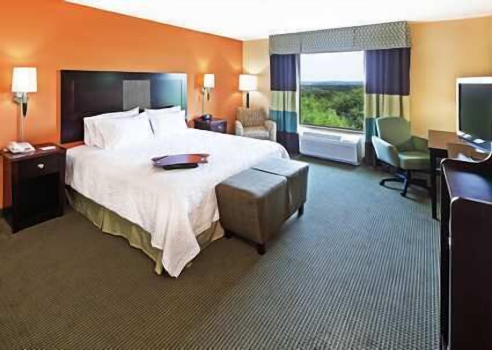 hampton inn and suites austin lakeway