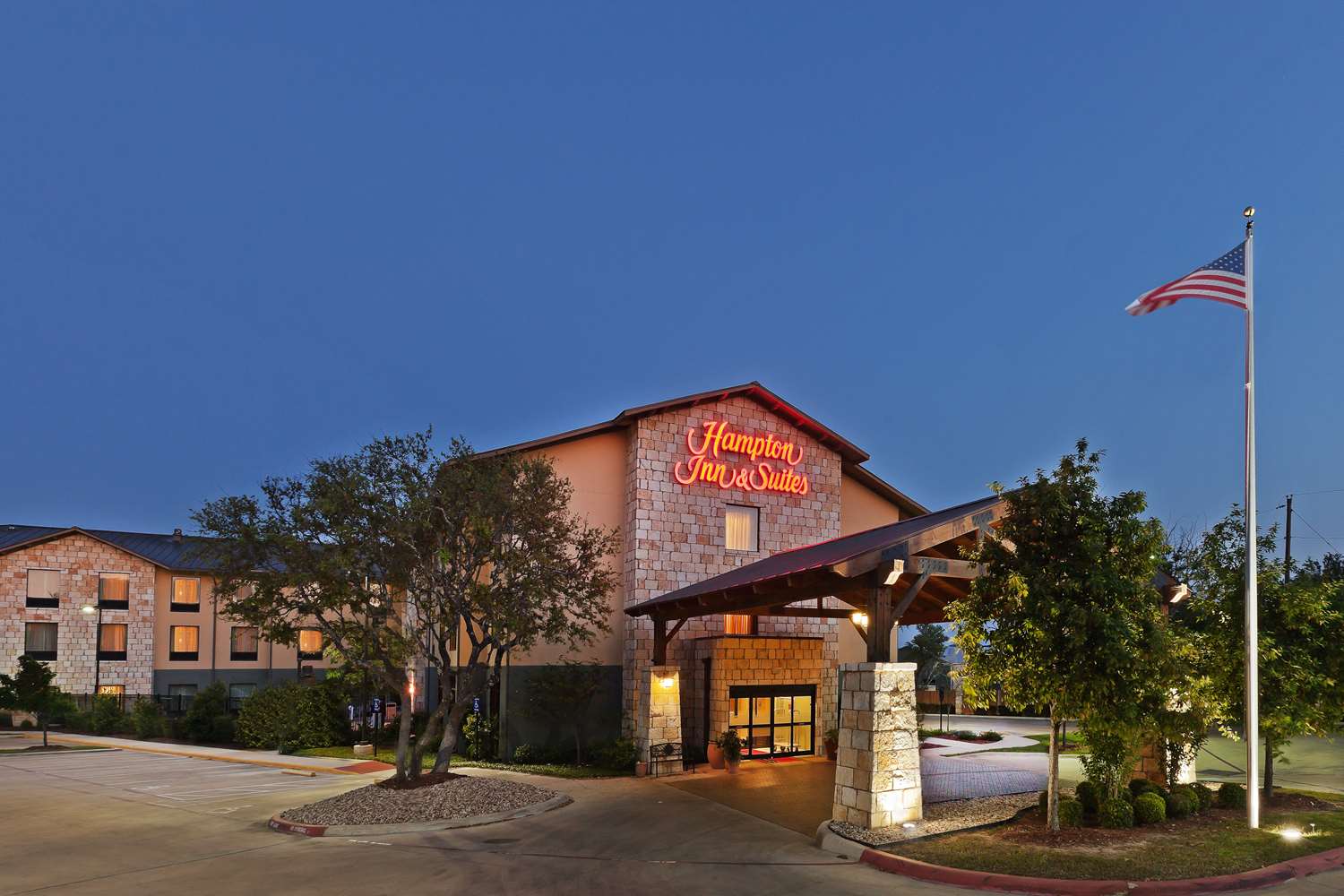 hampton inn and suites austin lakeway