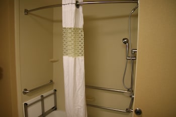 hampton inn and suites austin lakeway