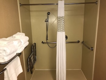 hampton inn and suites austin lakeway