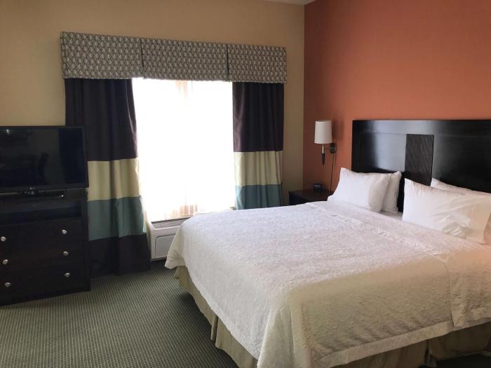hampton inn and suites austin lakeway