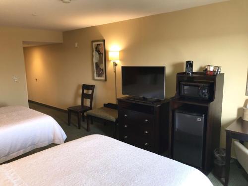 hampton inn and suites austin lakeway