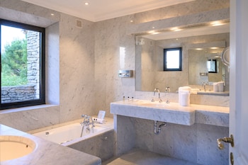 hotel les bories and spa