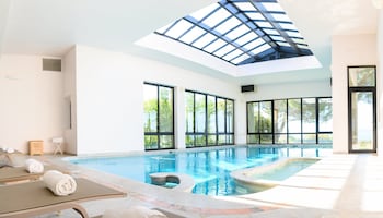hotel les bories and spa