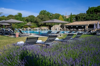 hotel les bories and spa