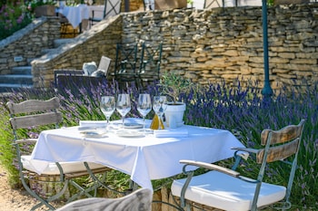 hotel les bories and spa