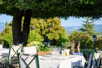 hotel les bories and spa