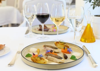 hotel les bories and spa