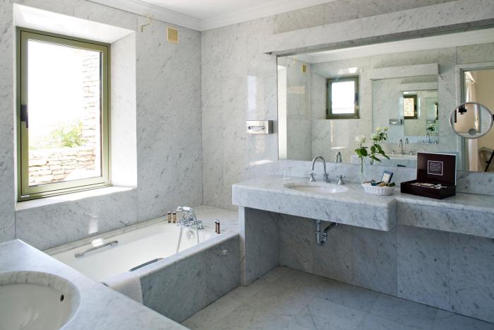 hotel les bories and spa