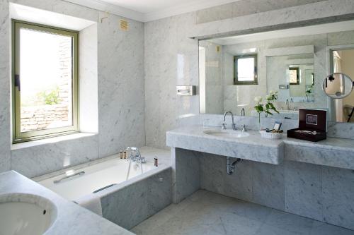 hotel les bories and spa