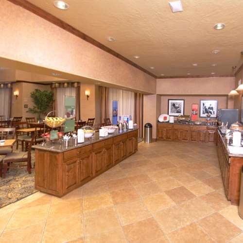 hampton inn and suites farmington