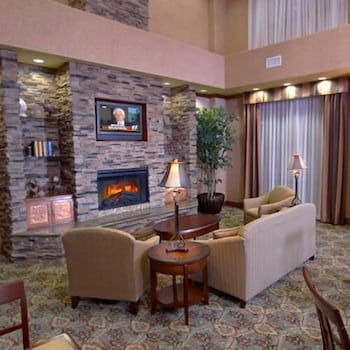 hampton inn and suites farmington