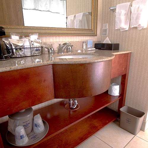 hampton inn and suites farmington