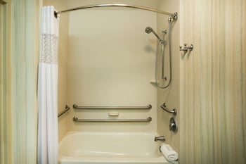 hampton by hilton bardstown