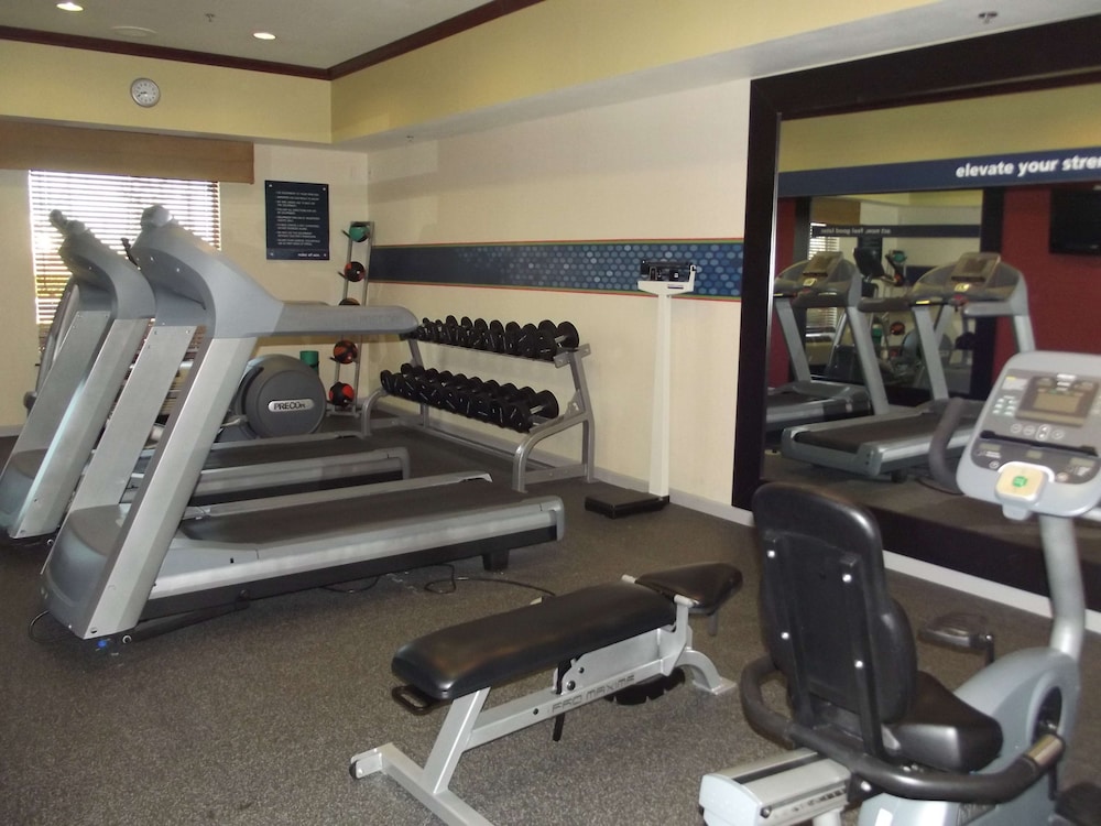 hampton inn and suites gainesville
