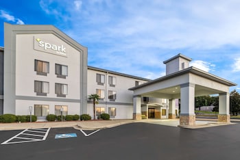 spark by hilton tuscaloosa university