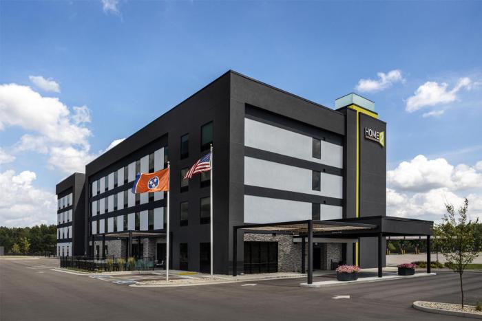 home2 suites dickson tn