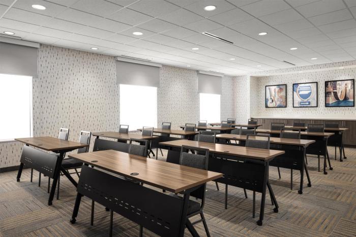 home2 suites dickson tn