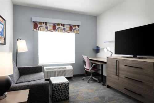 home2 suites dickson tn