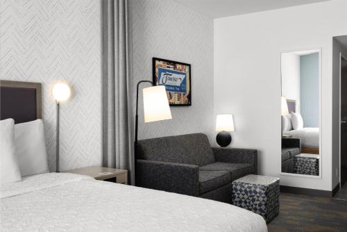 home2 suites dickson tn